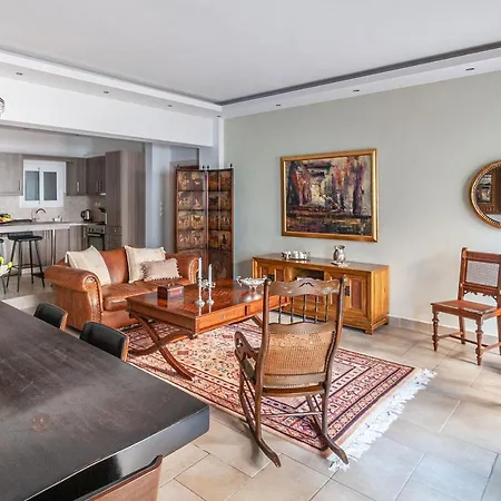 Kleio By Heloni Athens