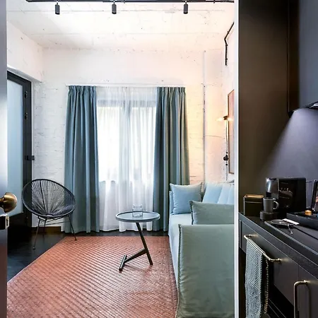 Nin&bau Sarri 2 Hotel 3*