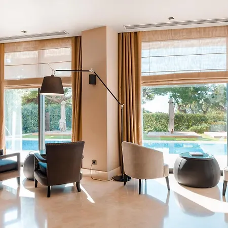 Somewhere Vouliagmeni Hotel Atenas