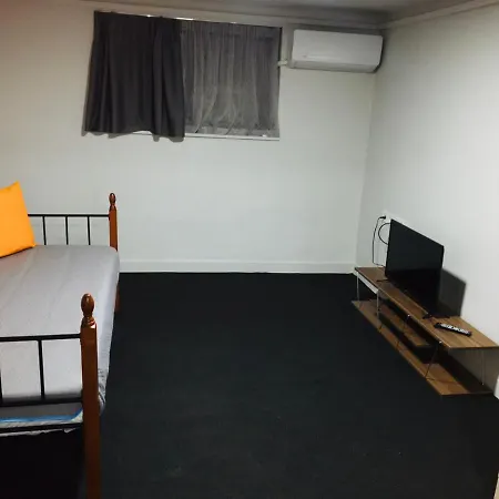 Apart-hotel Hive 2*