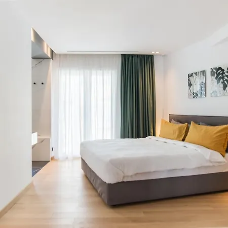 Pinacota Aparthotel