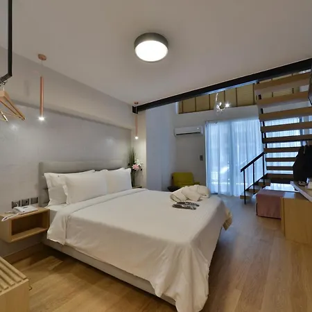 A.p. Acropolis View 3*