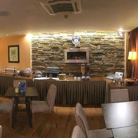 Anastazia Luxury & Hotel 2*