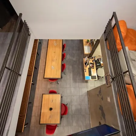 Bedbox Hostel