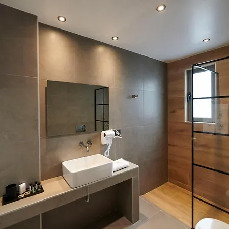 Hotel Meni &