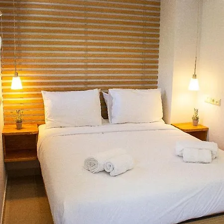 Apart Otel 12 Keys 3*