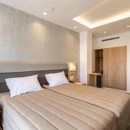 Xenophon Hotel