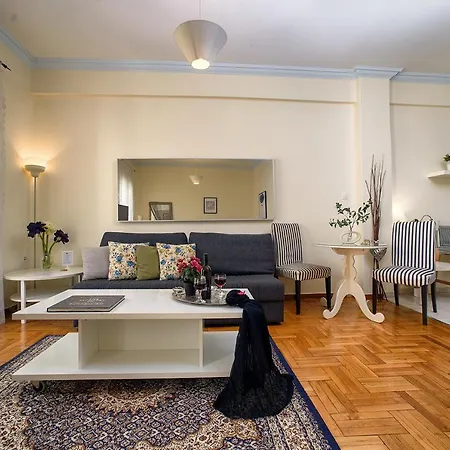 Acropolis Lovely Flat In Plaka *