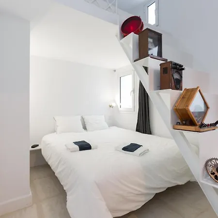 Troon Of Lejlighedshotel Athen