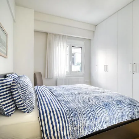 Apartment Lovely Sunlit 2 Bedroom 2 Bathroom