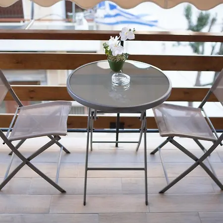Chic And Minimal Close To Thissio Metro Apartment *