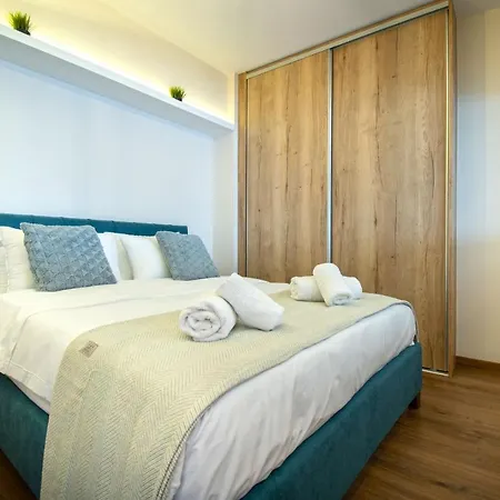 Abstract Flat With Urban View Athens