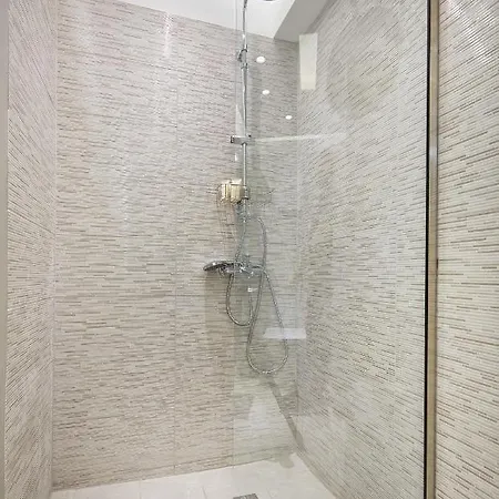 Apartment Chloe Boutique Apollo