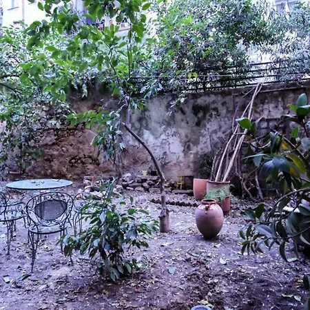 Calm And Cozy Flat With Romantic Garden شقة أثينا