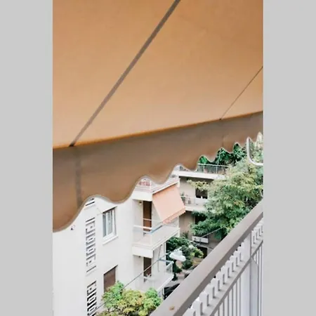 Newly Renovated Athenian With Balcony *