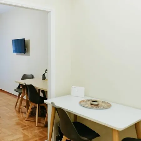 Newly Renovated Athenian With Balcony Athens