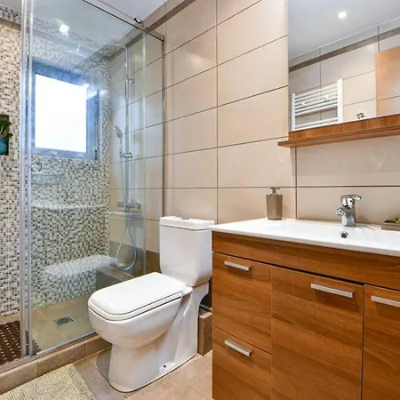 Apartment Modern Hospitality, With Private Garden, Athens