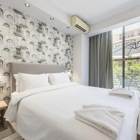 Lights Hotel 3*
