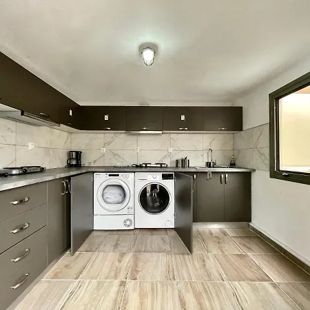 K8 Aparthotel