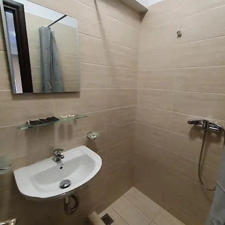 Bed and breakfast Center Solomou 2*