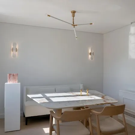 Kinglin Luxury Living *