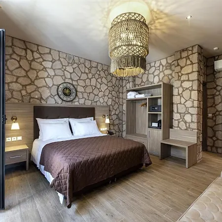 Manor Atene