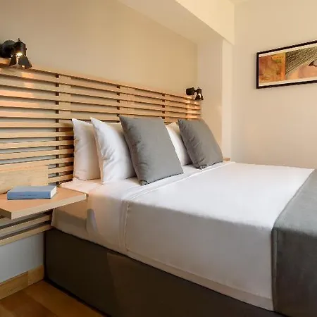 Otel Fos Downtown Atina