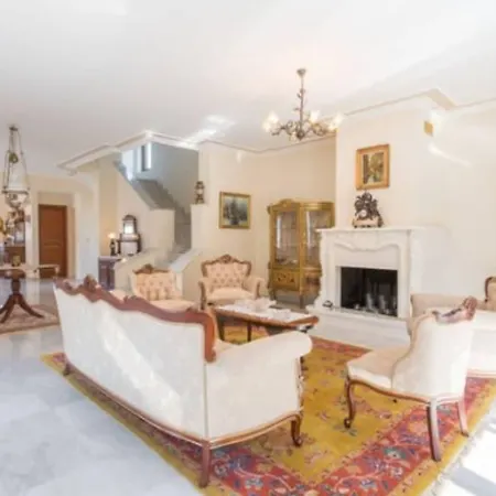Ariadne Pensionat 3*