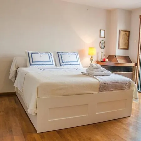Anafiotika Fos Cycladic Home! * Athens