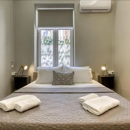 Appartamento Plaka Filotheis House A *