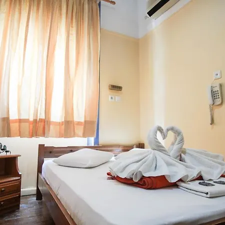 The Student & Travellers Hotel Athènes