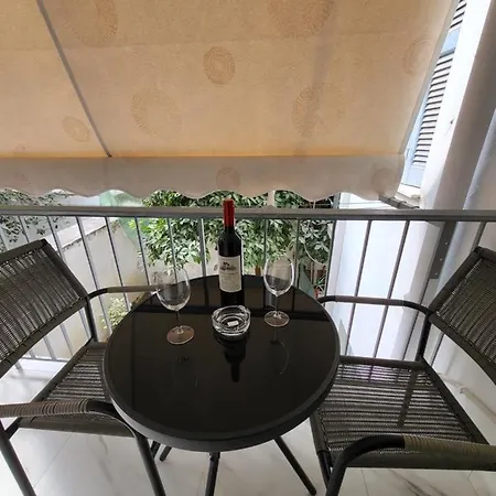 Apartamento Romantic Deluxe Svite Wise Jacuzzi And Sauna