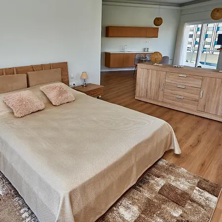 The El Greco Spirit Meets The Athenian Luxury Apt1