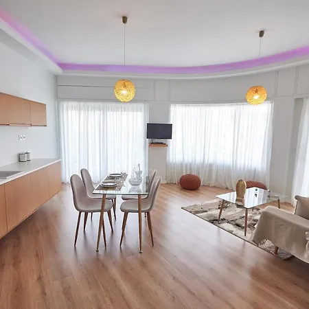 The El Greco Spirit Meets The Athenian Luxury Apt1 *