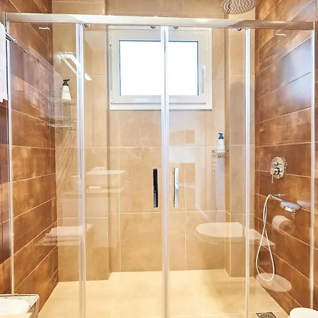 The El Greco Spirit Meets The Athenian Luxury Apt1