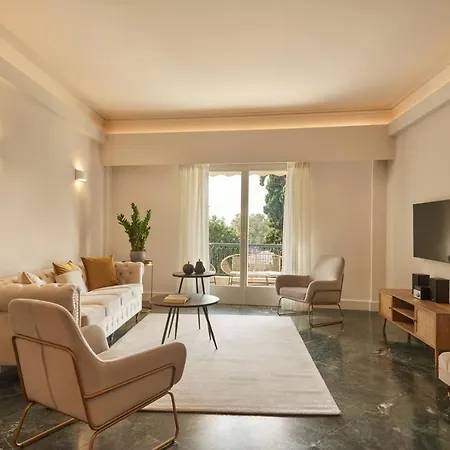 Chic N Bright 3bd With Hilton View * Athens