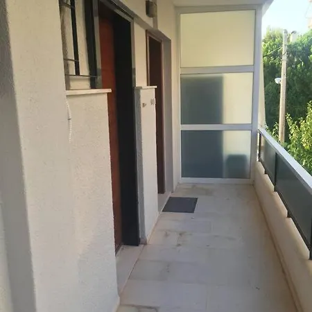 Cute 1bd At Vouliagmeni Athens
