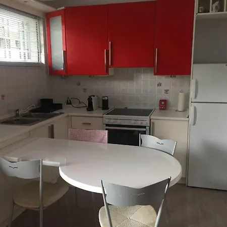 Cute 1bd At Vouliagmeni * Athens