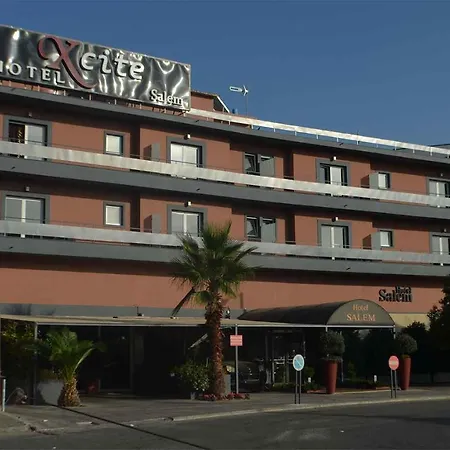 Hotel Xcite Salem 3*