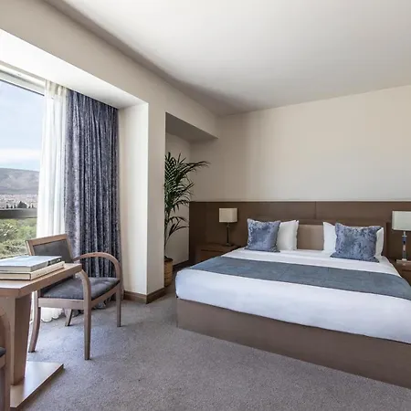 Amalia Hotel 4*