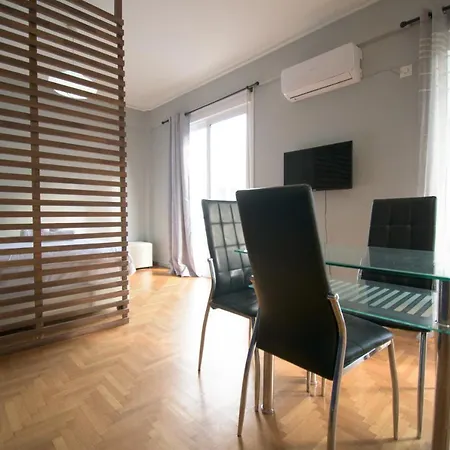 Central Cozy Flat ! Athens