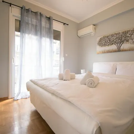 Central Cozy Flat ! *