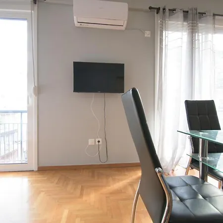 Central Cozy Flat ! *