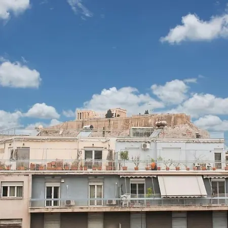 Lovely W/heated Jacuzzi &full Acropolis View *