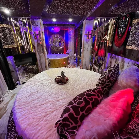 Xcite Salem 3* Athens