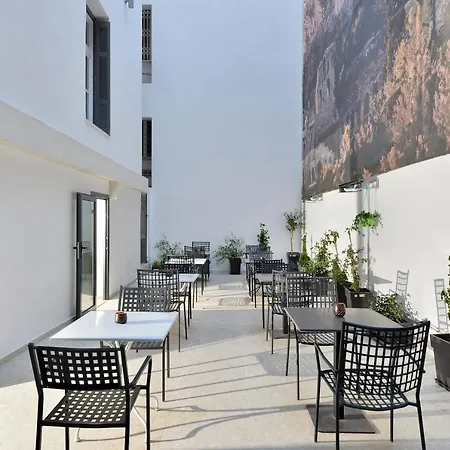 1900 Athenian House Hotel *