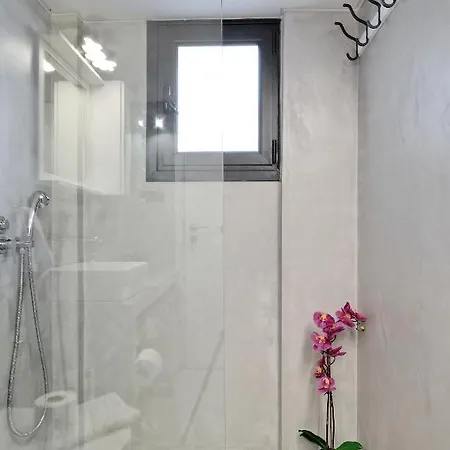 Apartment Glyfada Breeze *