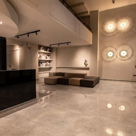 Ruby Hotel