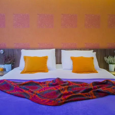 Novus Hotel