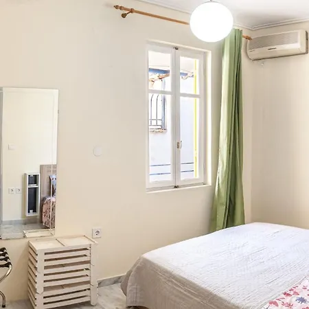 Appartamento Sunny On The 2nd Floor In Bohemian Psiri In Athens' Historic Center-in Vivo